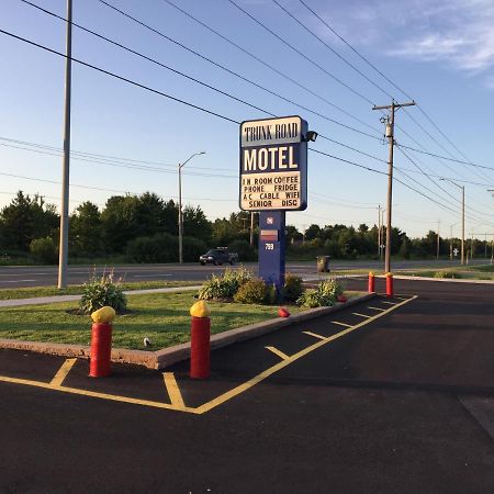 Trunk Road Motel スーセントマリー エクステリア 写真