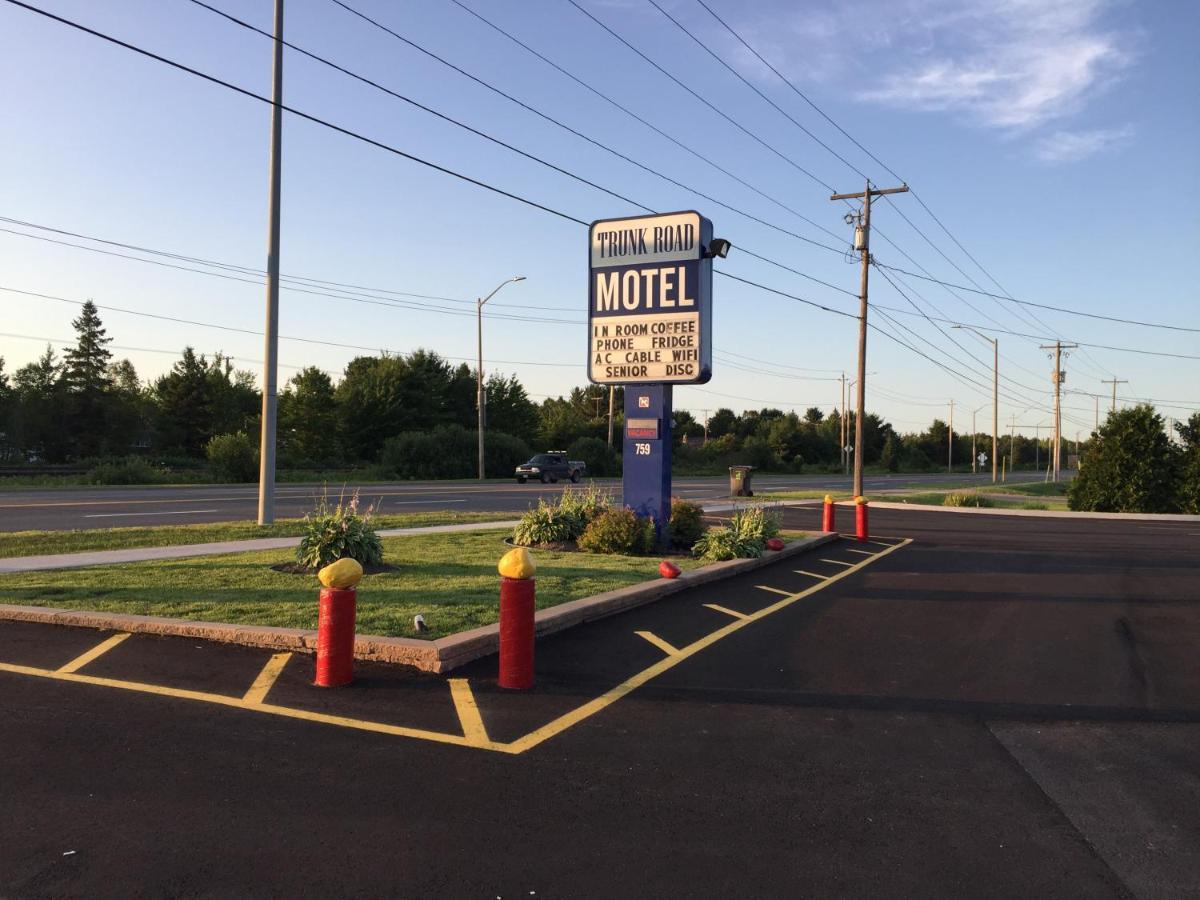 Trunk Road Motel スーセントマリー エクステリア 写真