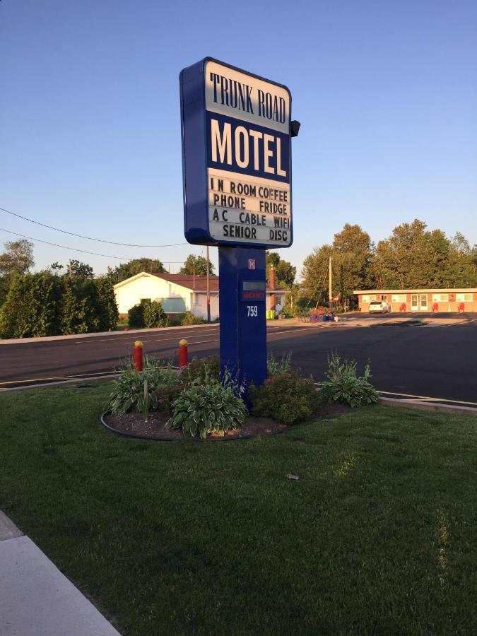 Trunk Road Motel スーセントマリー エクステリア 写真